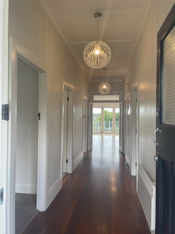 25 Springfield Road, Morningside, Auckland - Carousel 2
