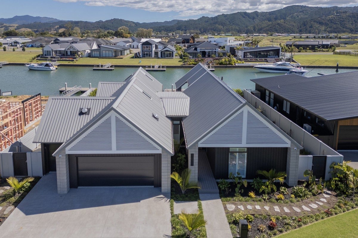 1 Capstan Crescent, Whitianga, Whitianga - Carousel 1