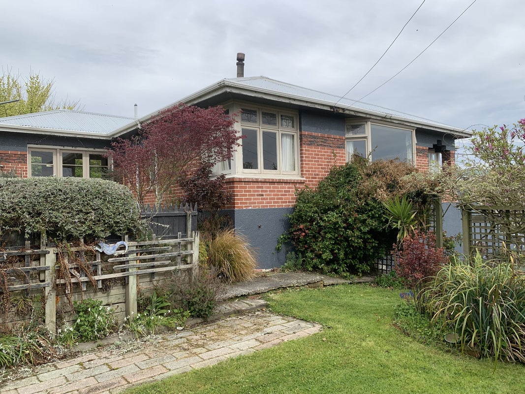 11 Ross Street, Balclutha - Carousel 1