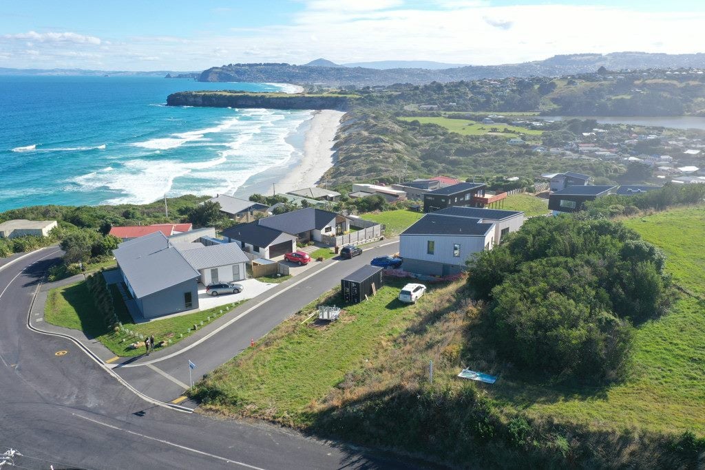 2 Sunset Terrace, Ocean Grove, Dunedin - Carousel 1