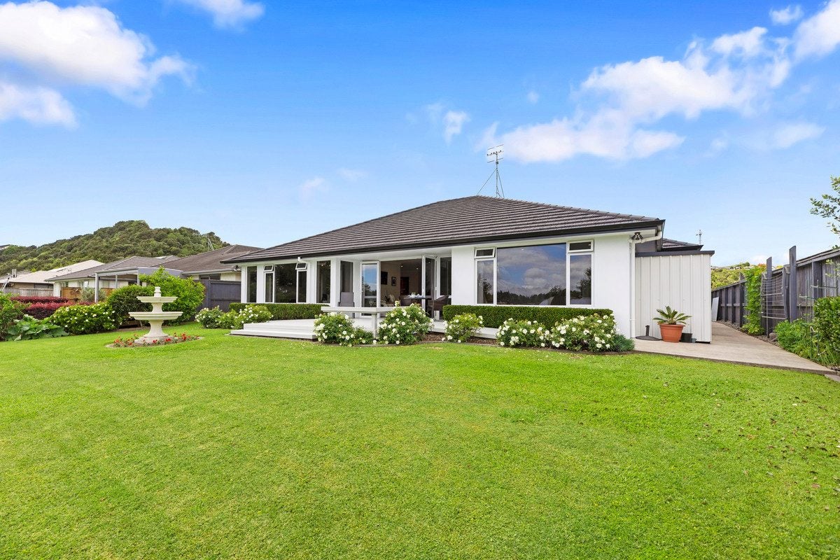 26 North Bay Road, Pyes Pa, Tauranga - Carousel 2