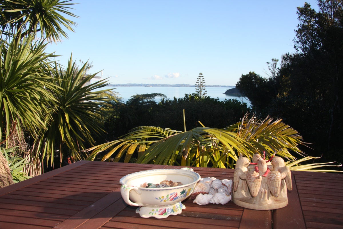 14 Makora Avenue, Oneroa, Waiheke Island - Carousel 2