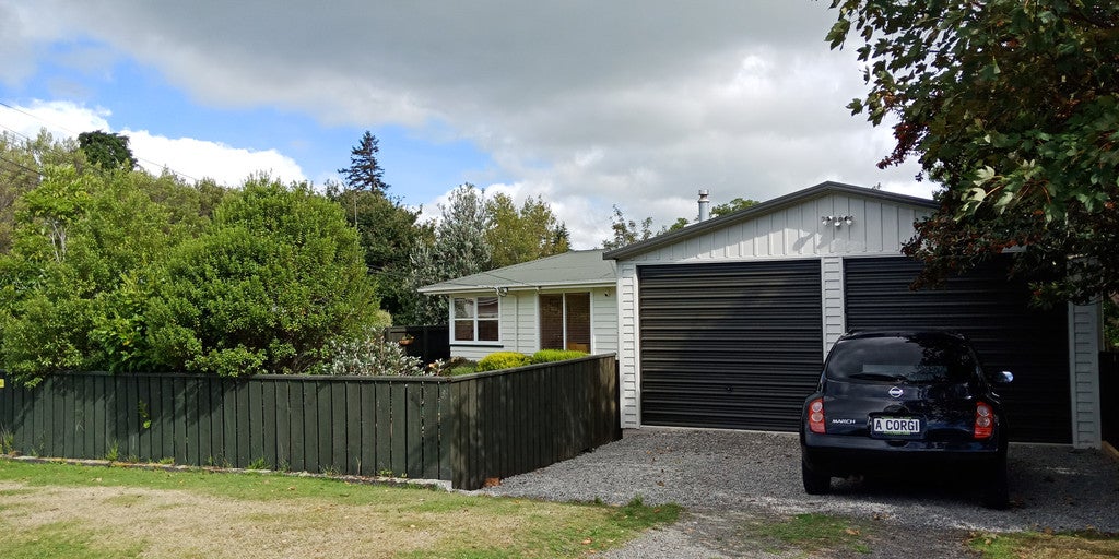 32 Bell Street, Featherston - Carousel 20