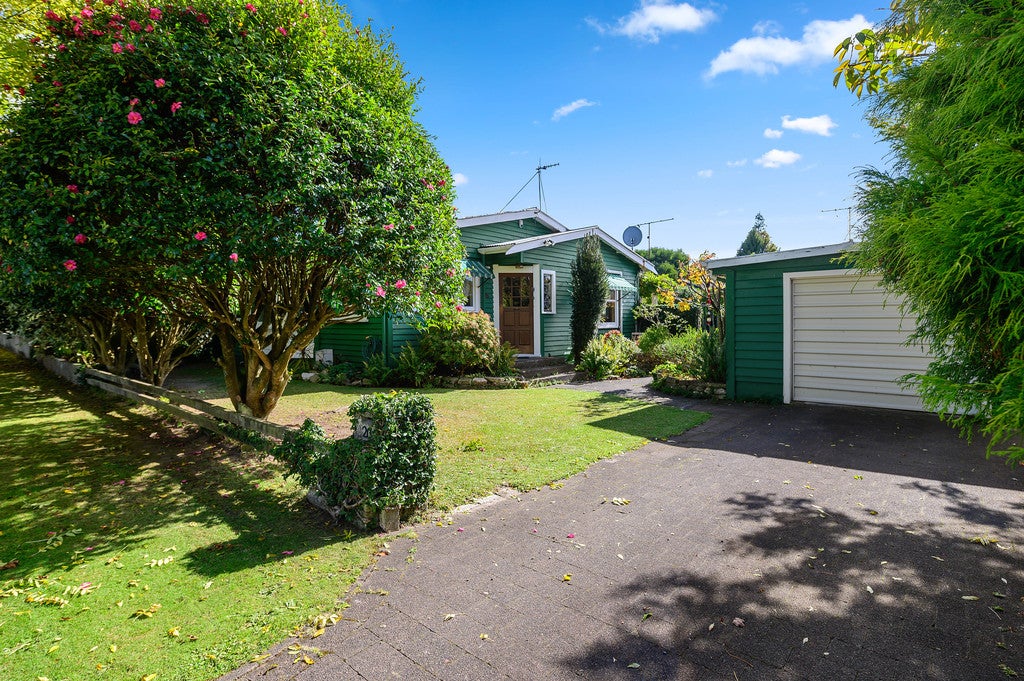 20 Larch Street, Victoria, Rotorua - Carousel 1