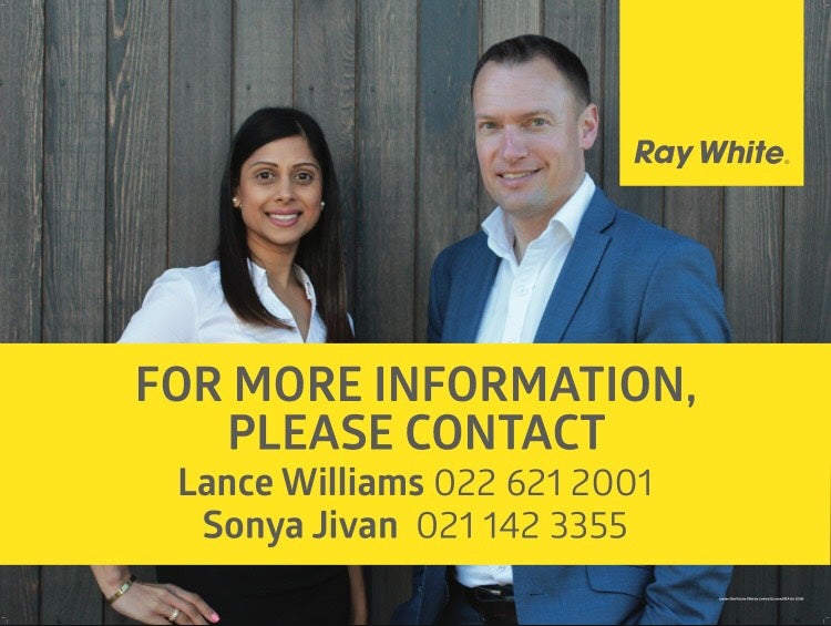 1 Saint Michaels Crescent, Kelburn, Wellington - Carousel 20