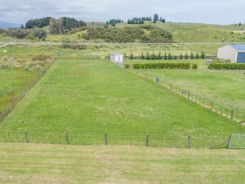 21 Waitarere Beach RD, Waitarere, Levin - Carousel 1