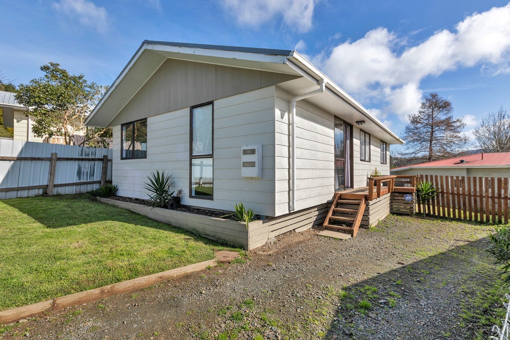 18 Ikatere Place, Raumanga, Whangarei - Carousel 1