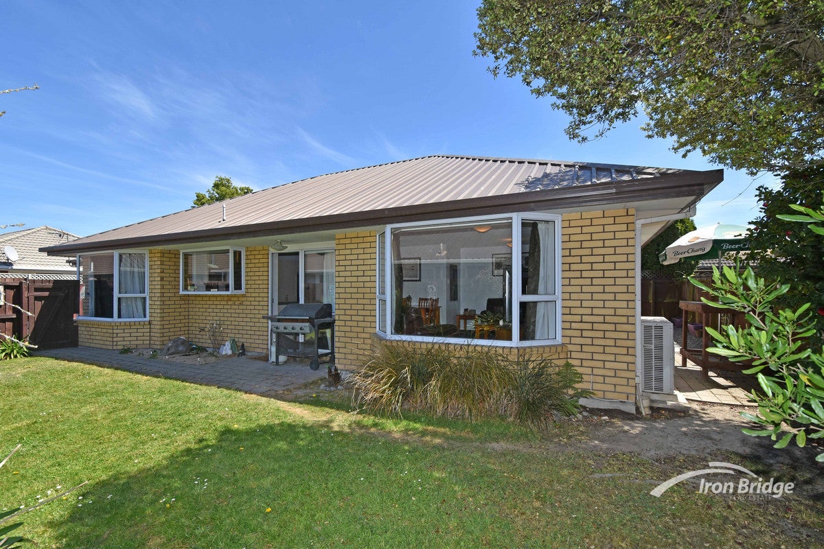 2/65 Tyrone Street, Belfast, Christchurch - Carousel 11