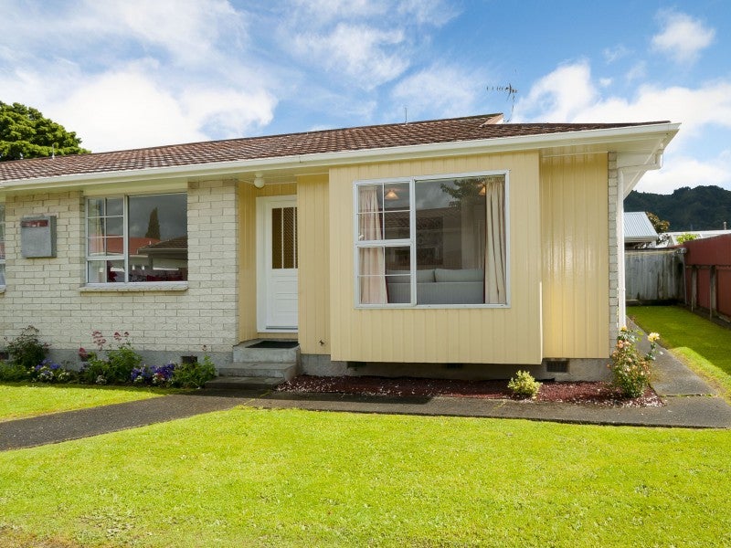 48 Ebdentown Street, Ebdentown, Upper Hutt - Carousel 1