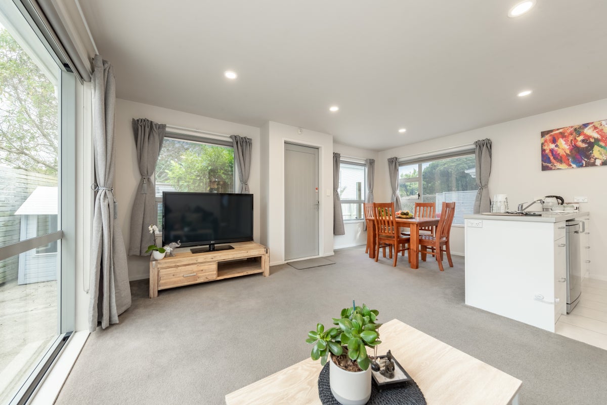 39B Mexted Crescent, Ranui, Porirua - Carousel 2