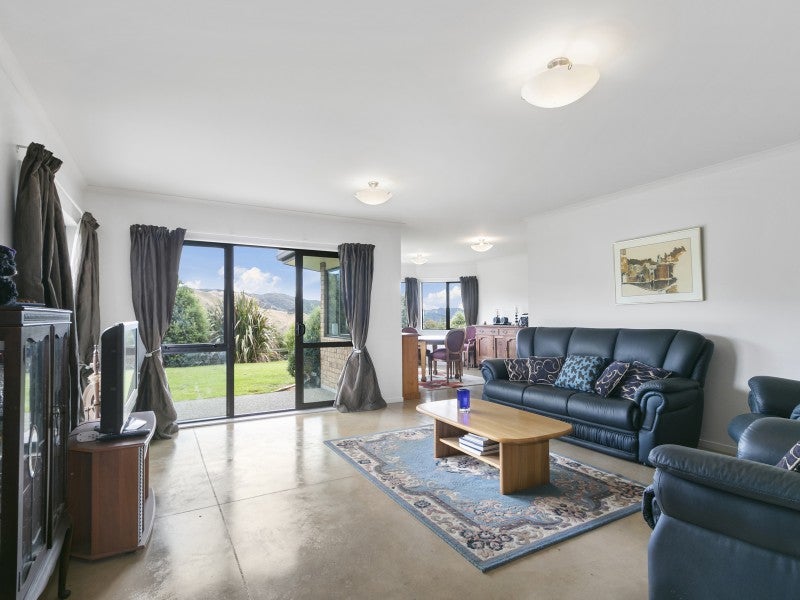 91B Kakariki Way, Whitemans Valley, Upper Hutt - Carousel 2