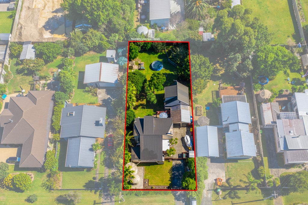 82 Third View Avenue, Beachlands, Auckland - Carousel 1