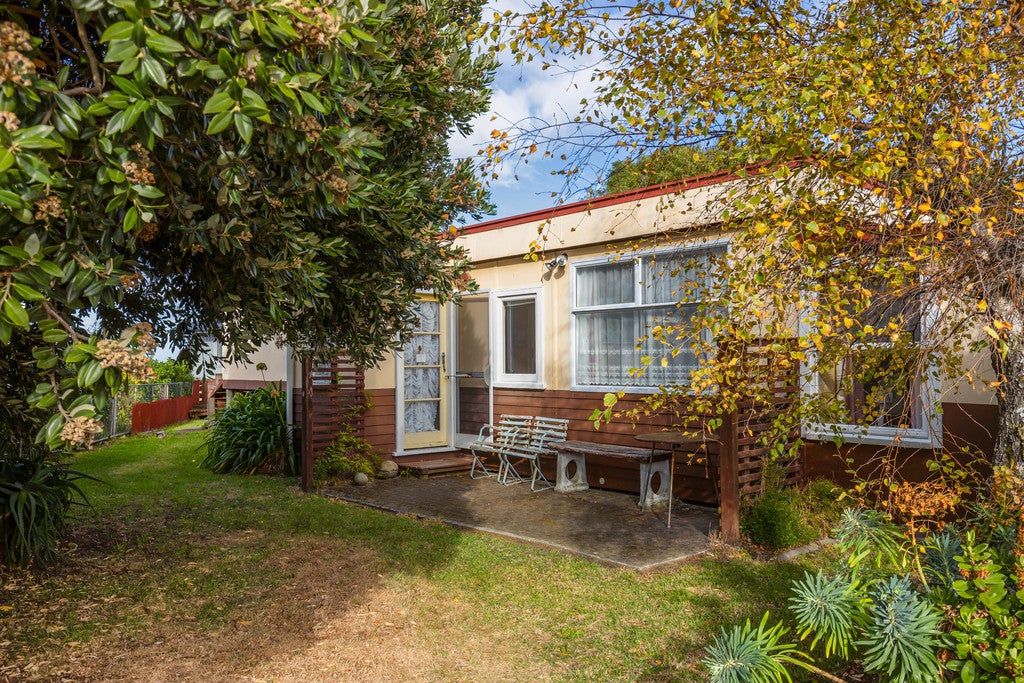 4 Campbell Terrace, Motunau, Greta Valley - Carousel 1