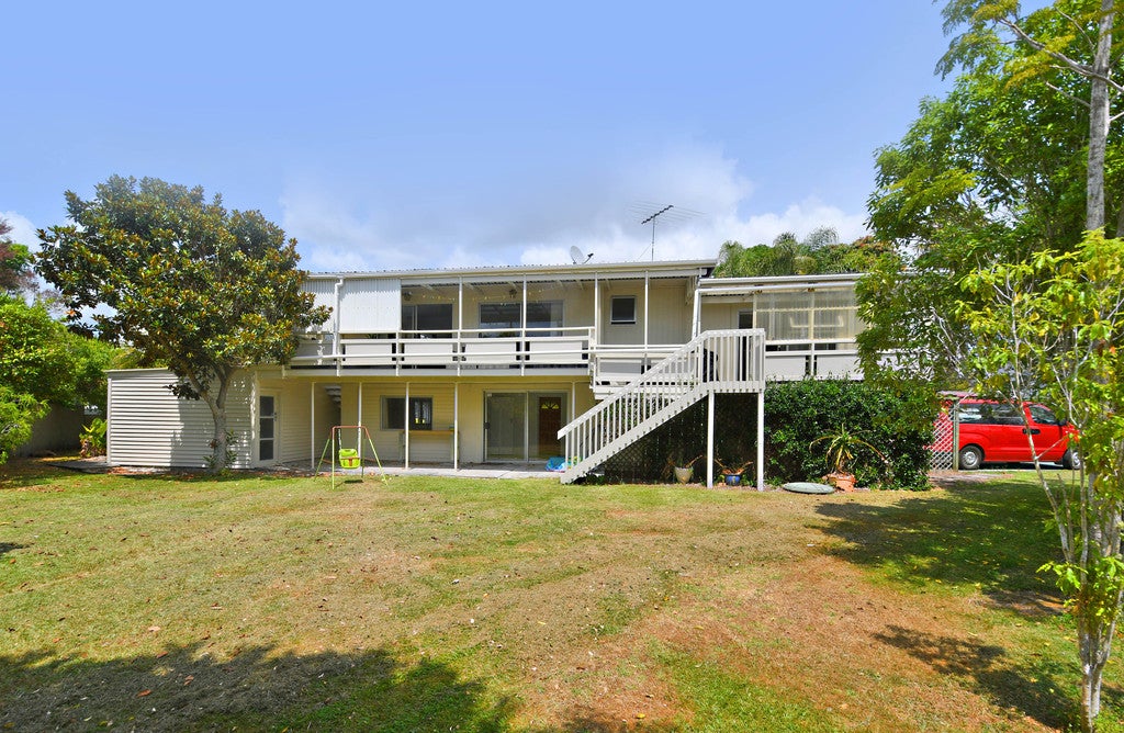 12 Williams Crescent, Warkworth - Carousel 1