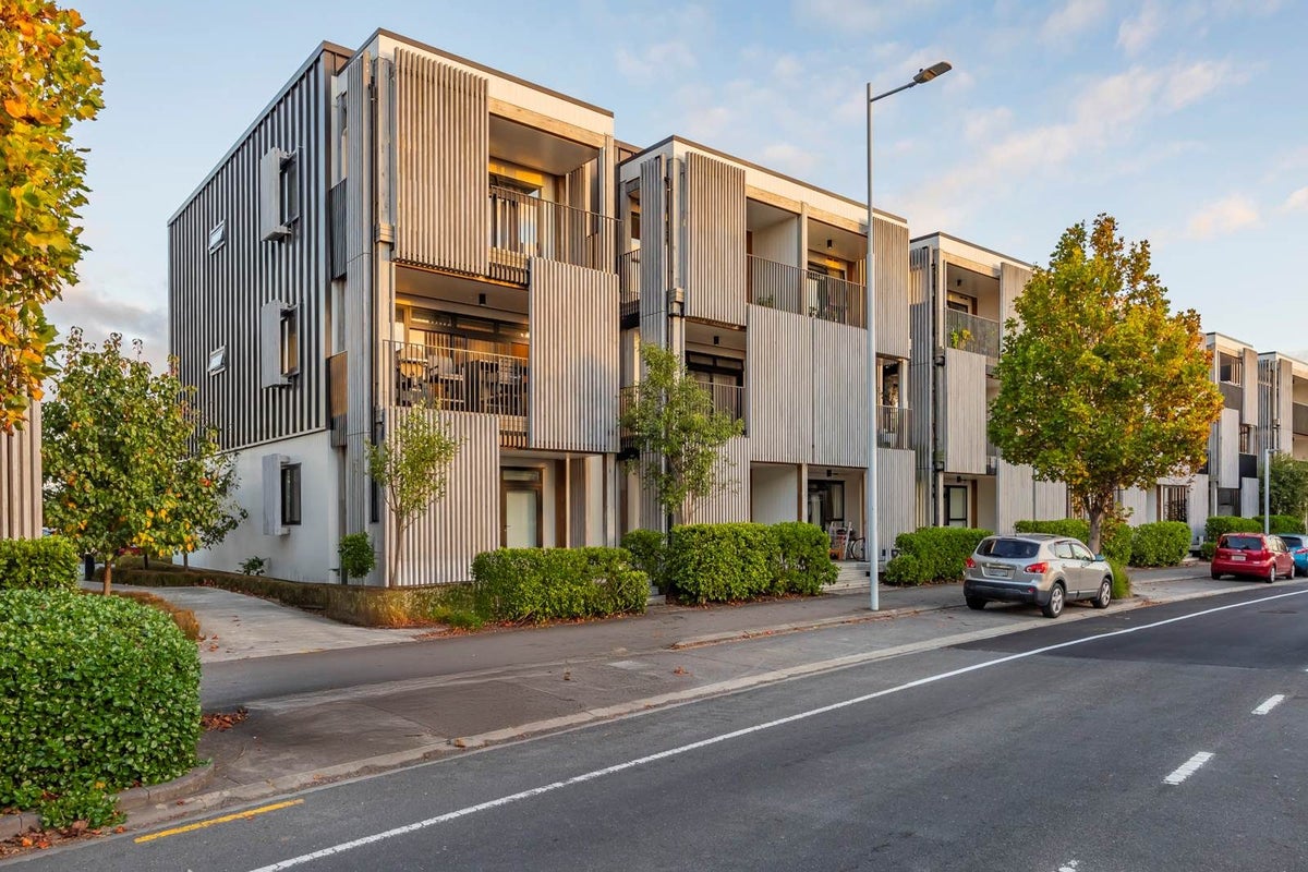 5/167 Hobsonville Point Road, Hobsonville, Auckland - Carousel 1