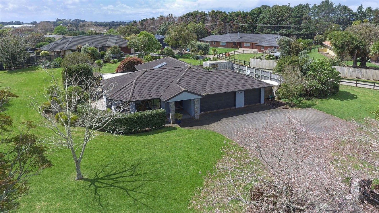 10 Village Fields Road, Waiau Pa, Pukekohe - Carousel 1