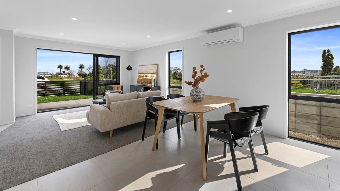 6 Paapaakiri Loop, Takanini, Auckland - Carousel 1