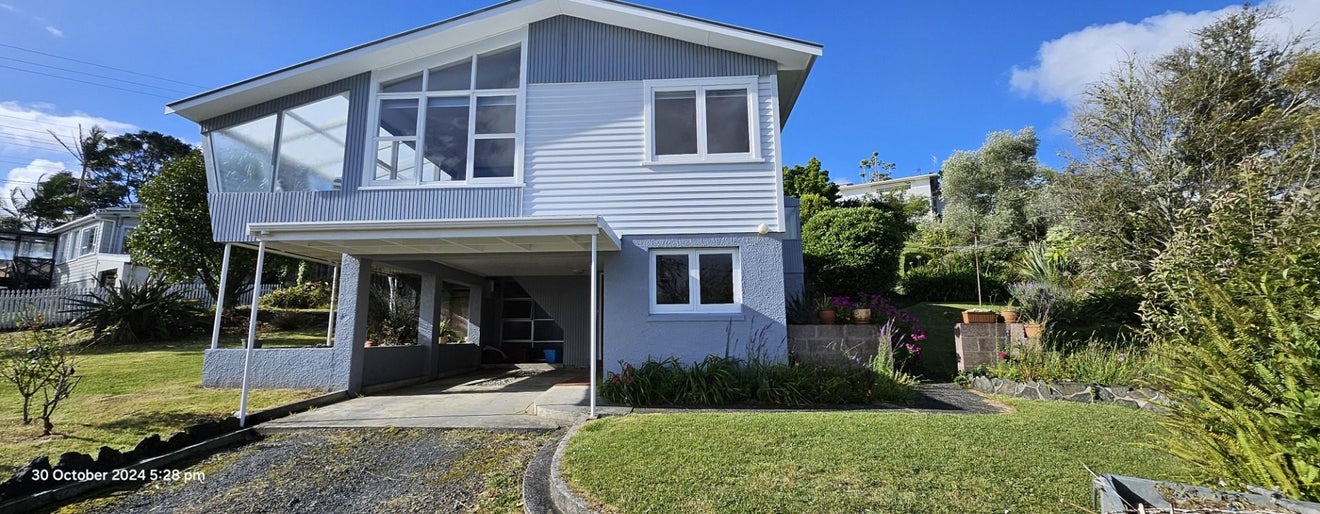 42 Memorial Drive, Parahaki, Whangarei - Carousel 1
