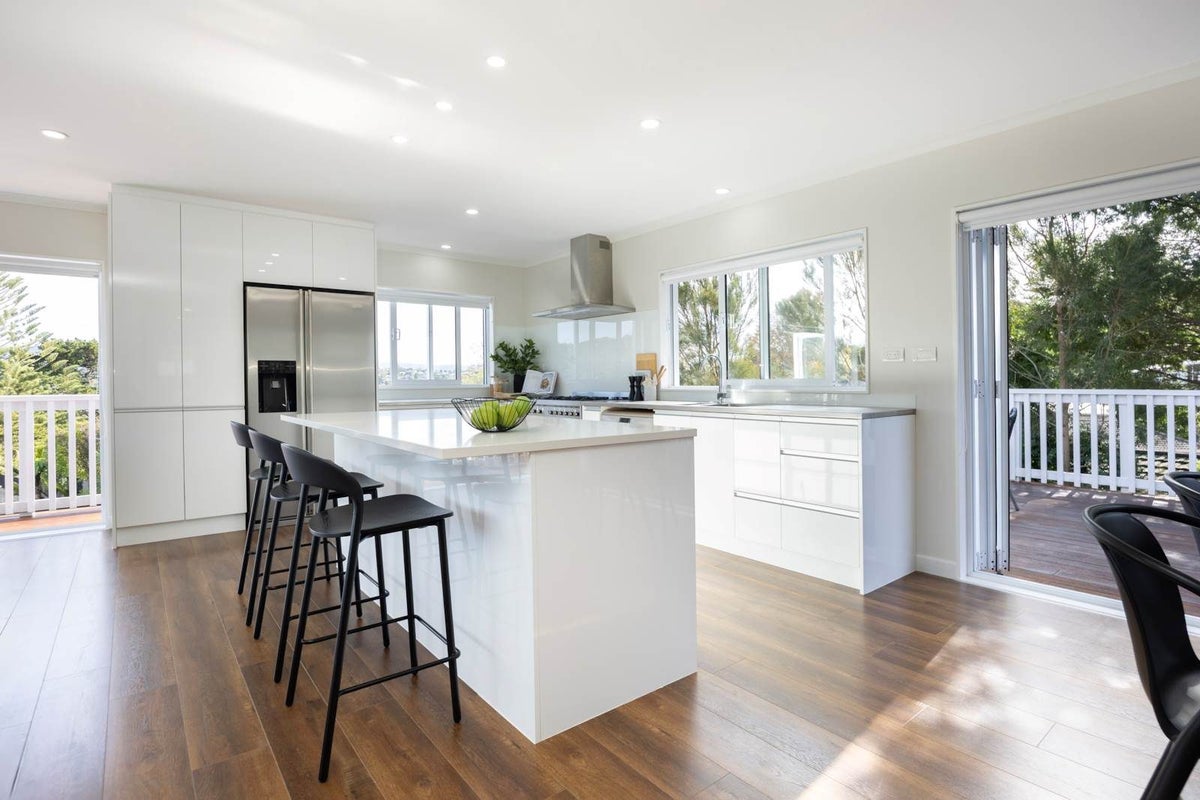 106 Captain Scott Road, Glen Eden, Auckland - Carousel 2