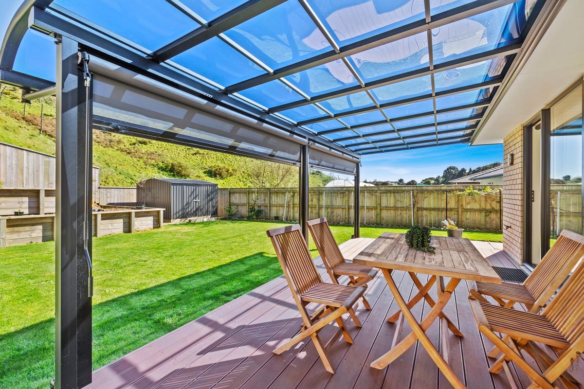 63 Magnolia Drive, Westown, New Plymouth - Carousel 2
