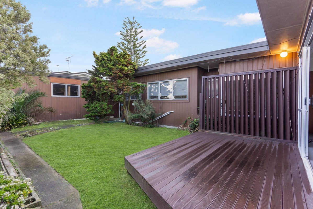 157 Reeves Road, Pakuranga Heights, Auckland - Carousel 1