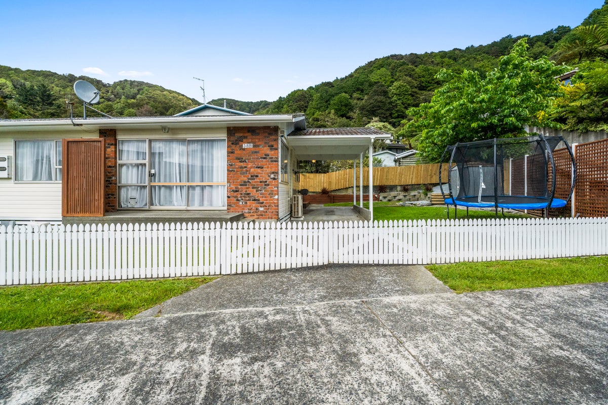 2/38 Kowhai Street, Wainuiomata, Lower Hutt - Carousel 1