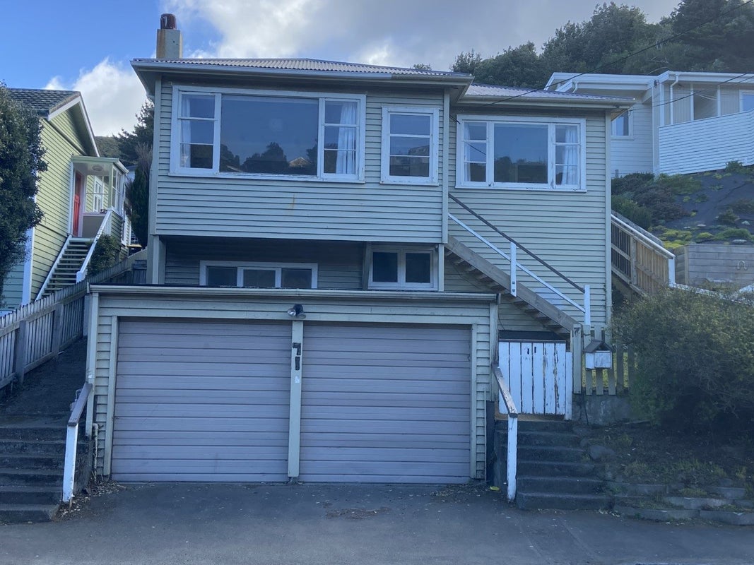 71 Happy Valley Road, Owhiro Bay, Wellington - Carousel 1