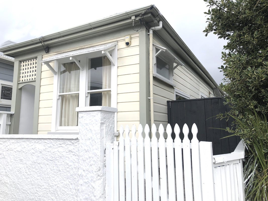 90 Rintoul Street, Newtown, Wellington - Carousel 1
