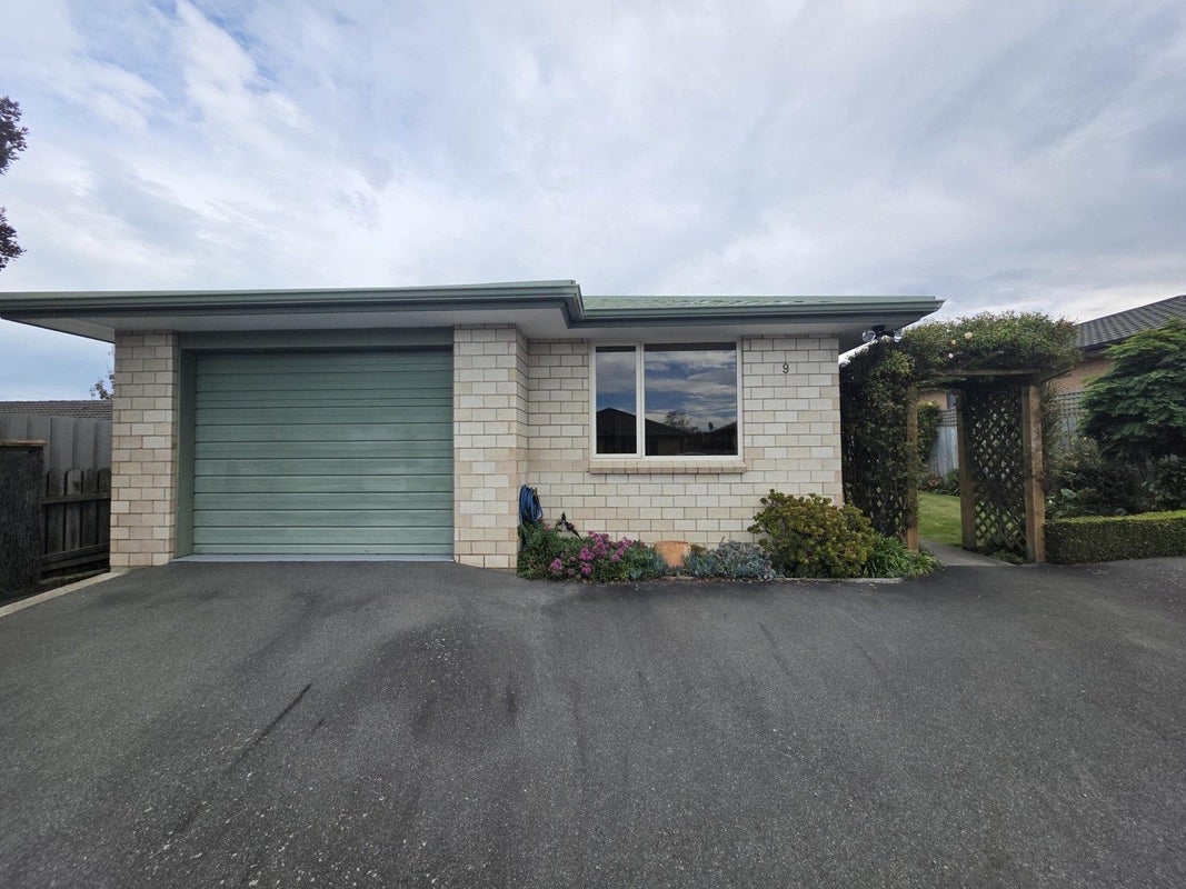 9/92 Perth Street, South Hill, Oamaru - Carousel 21