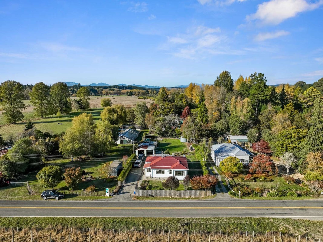 53 Neudorf Road, Upper Moutere - Carousel 1