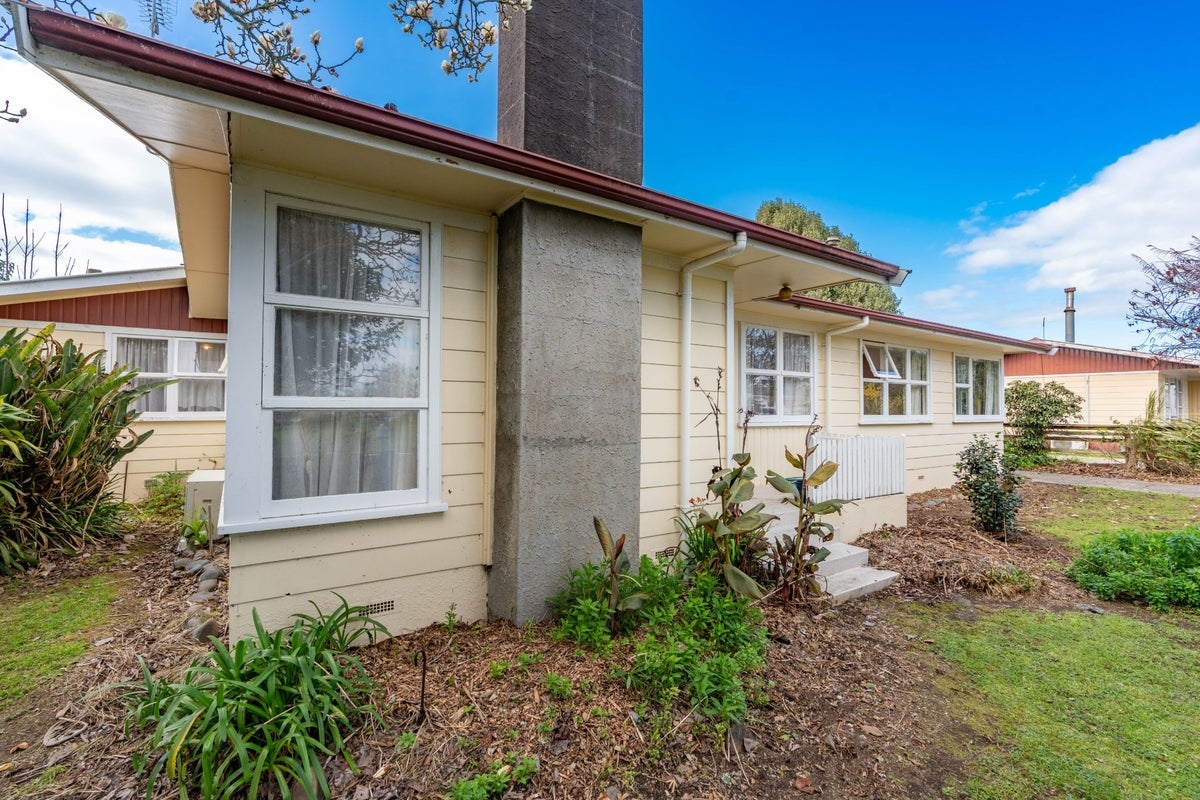 19 Vernall Street, Nawton, Hamilton - Carousel 2