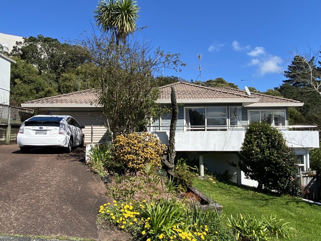 19 Highbury Bypass, Birkenhead, Auckland - Carousel 12
