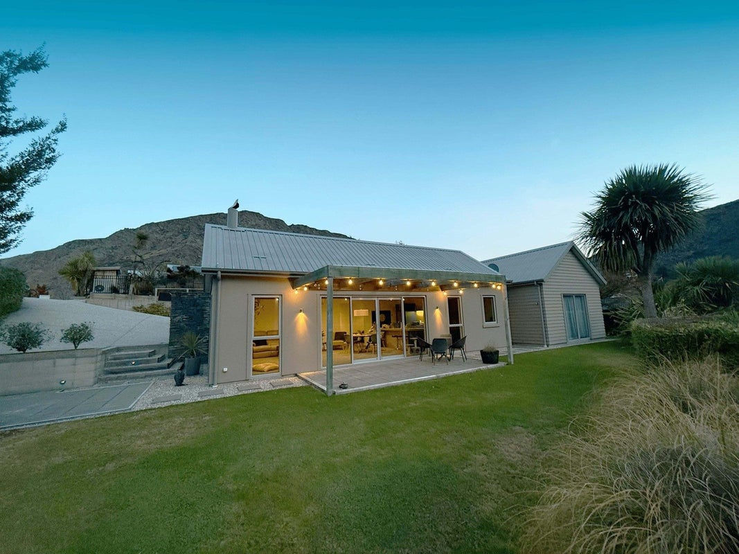 51 Mathias Terrace, Arthurs Point, Queenstown - Carousel 2