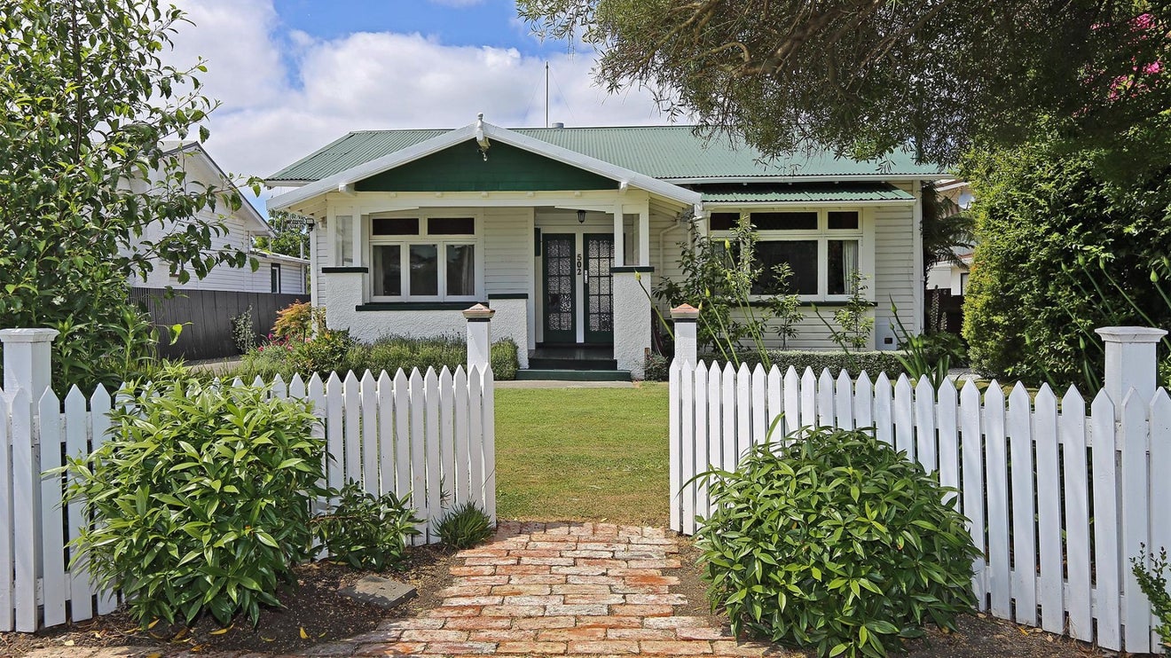 502 Lascelles Street, Saint Leonards, Hastings - Carousel 1