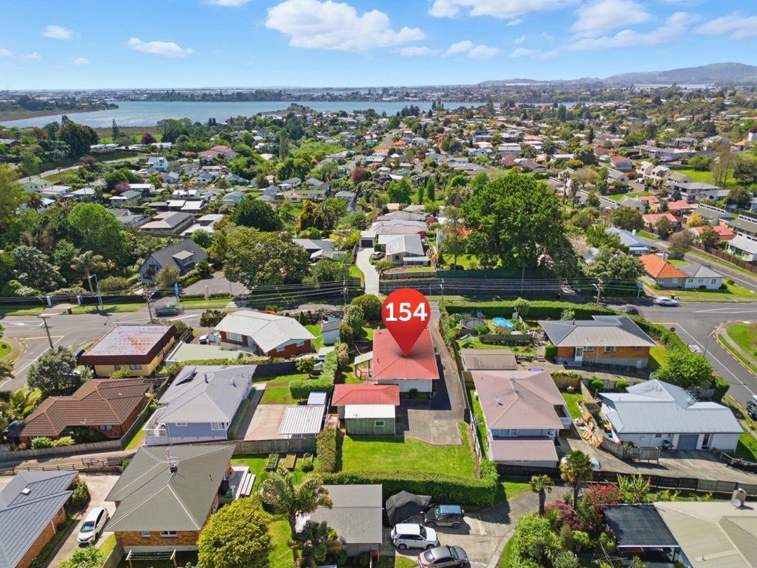 154 Otumoetai Road, Brookfield, Tauranga - Carousel 1