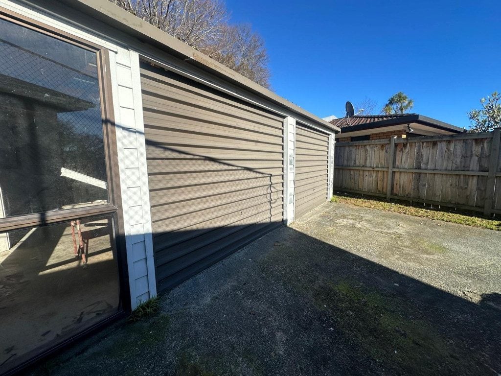 11 Muirfield Street, Wattle Downs, Auckland - Carousel 2