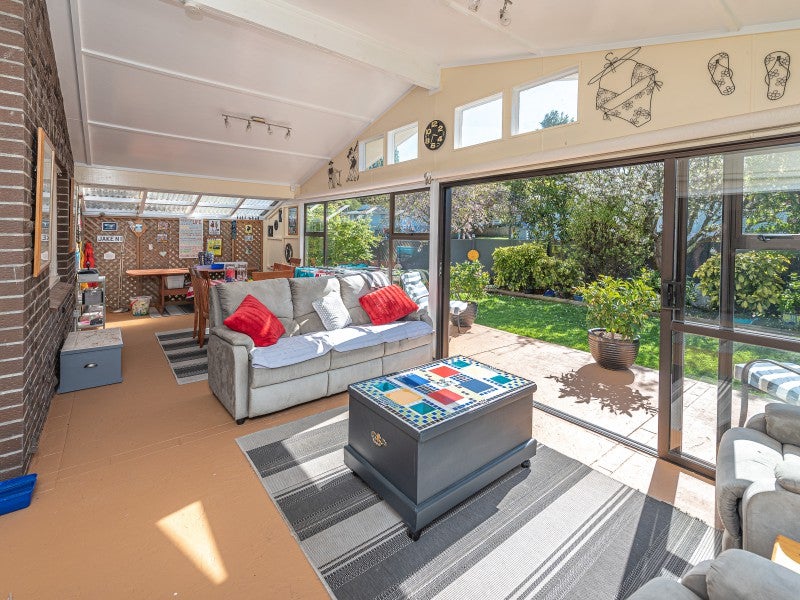 14 Massey Street, Aramoho, Whanganui - Carousel 2