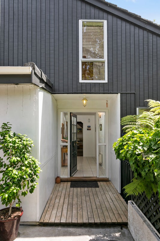 49 Daffodil Street, Titirangi, Auckland - Carousel 2