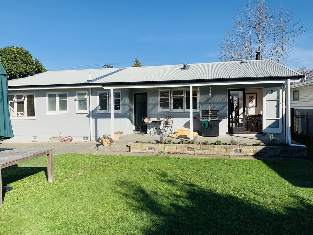 7 Trinity Crescent, Pirimai, Napier - Carousel 1