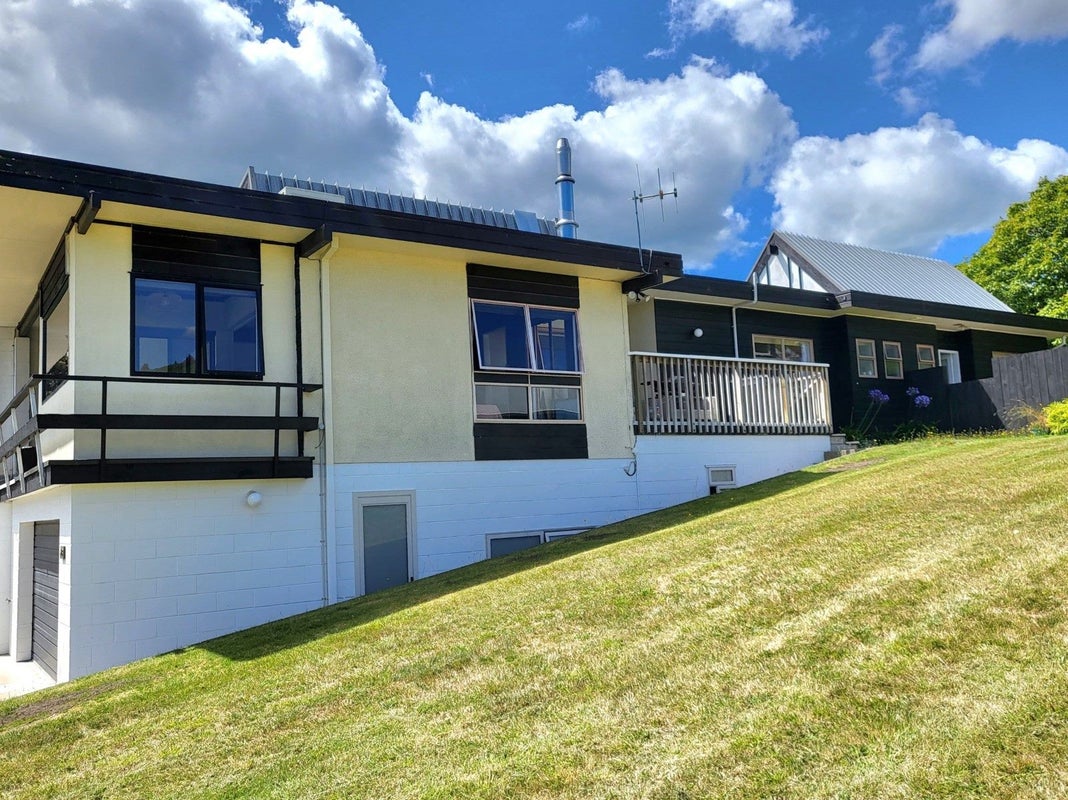 51 Marina Terrace, Kinloch, Taupo - Carousel 2