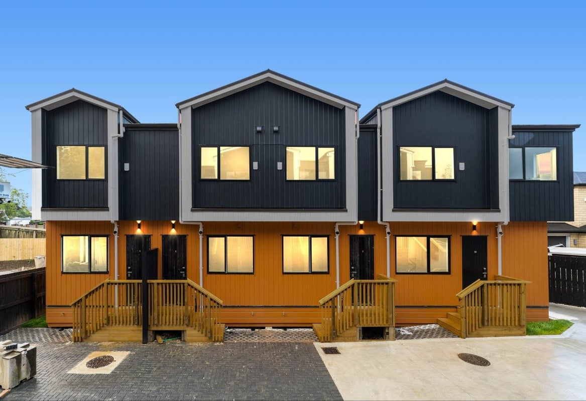 9/46 Jillian Drive, Ranui, Auckland - Carousel 1