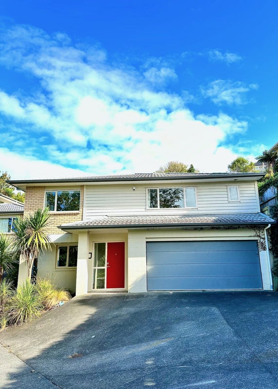 27 Easton Park Parade, Glenfield, Auckland - Carousel 1