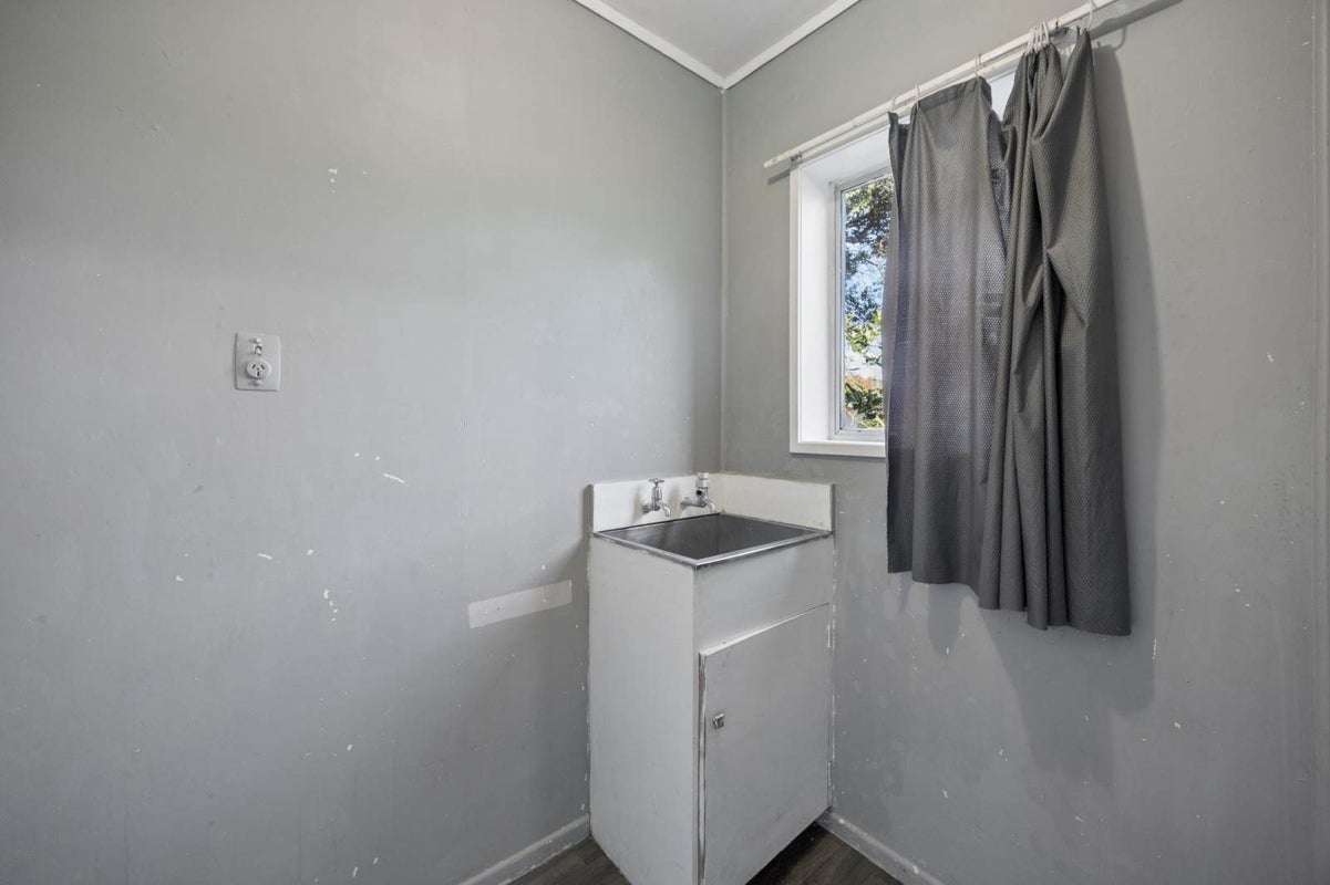 1/32 Don Croot Street, Western Springs, Auckland - Carousel 10