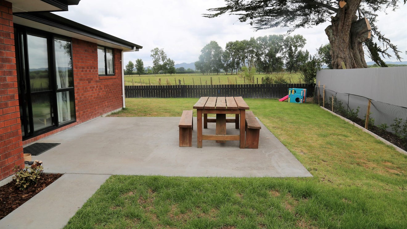 20A Divers Road, Horotiu - Carousel 1