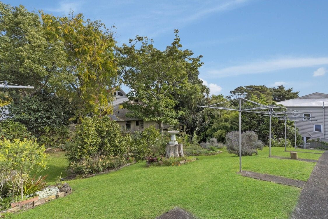 12/2 Fairview Road, Mount Eden, Auckland - Carousel 12