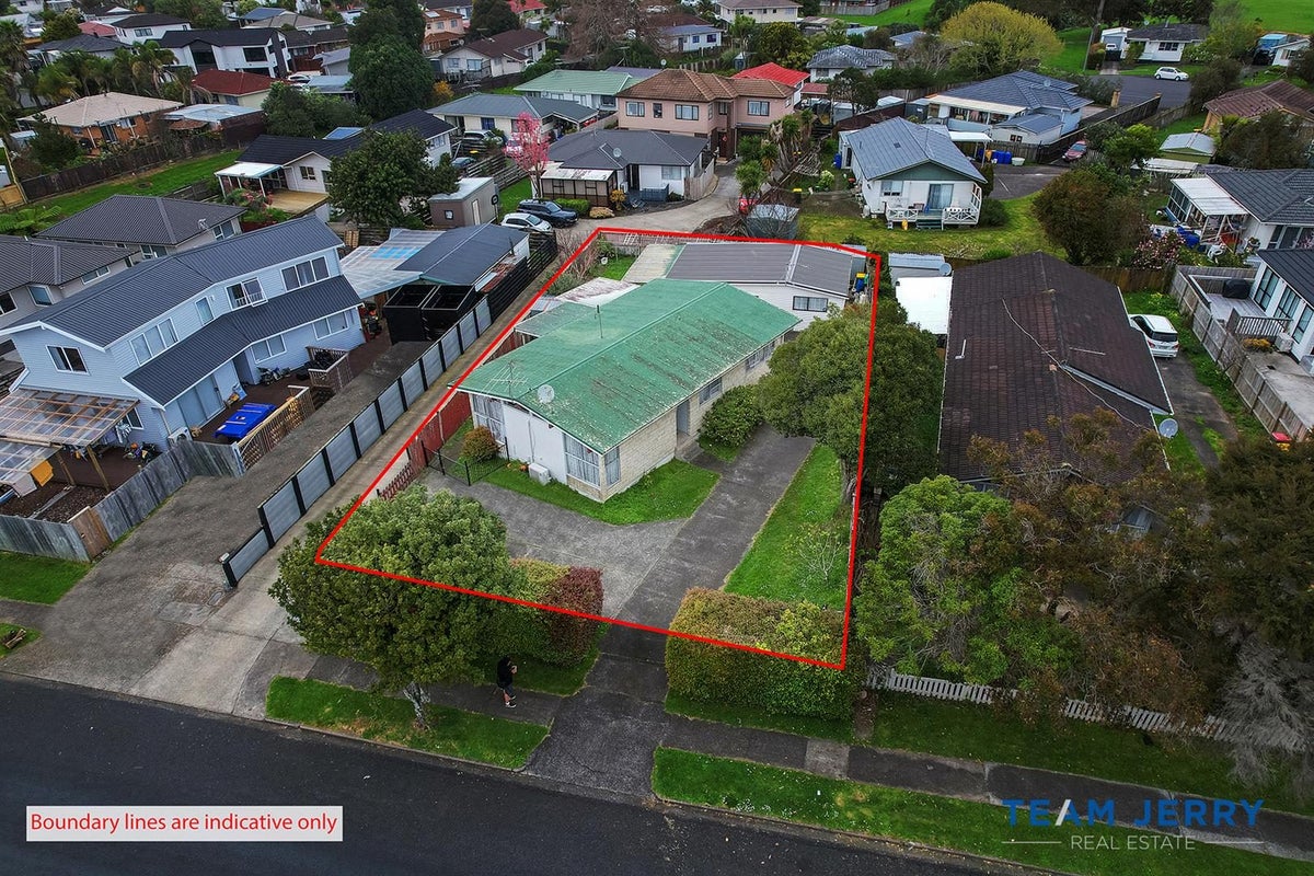 30 Casuarina Road, Half Moon Bay, Auckland - Carousel 2