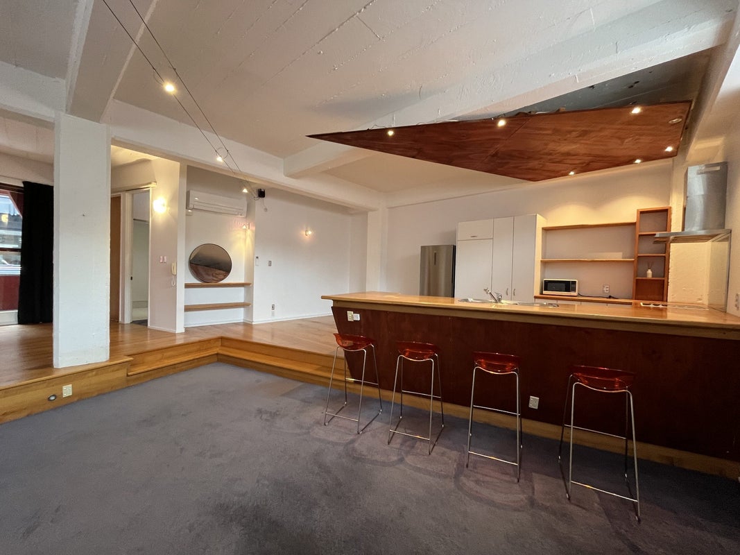 B/11 Ghuznee Street, Te Aro, Wellington - Carousel 1