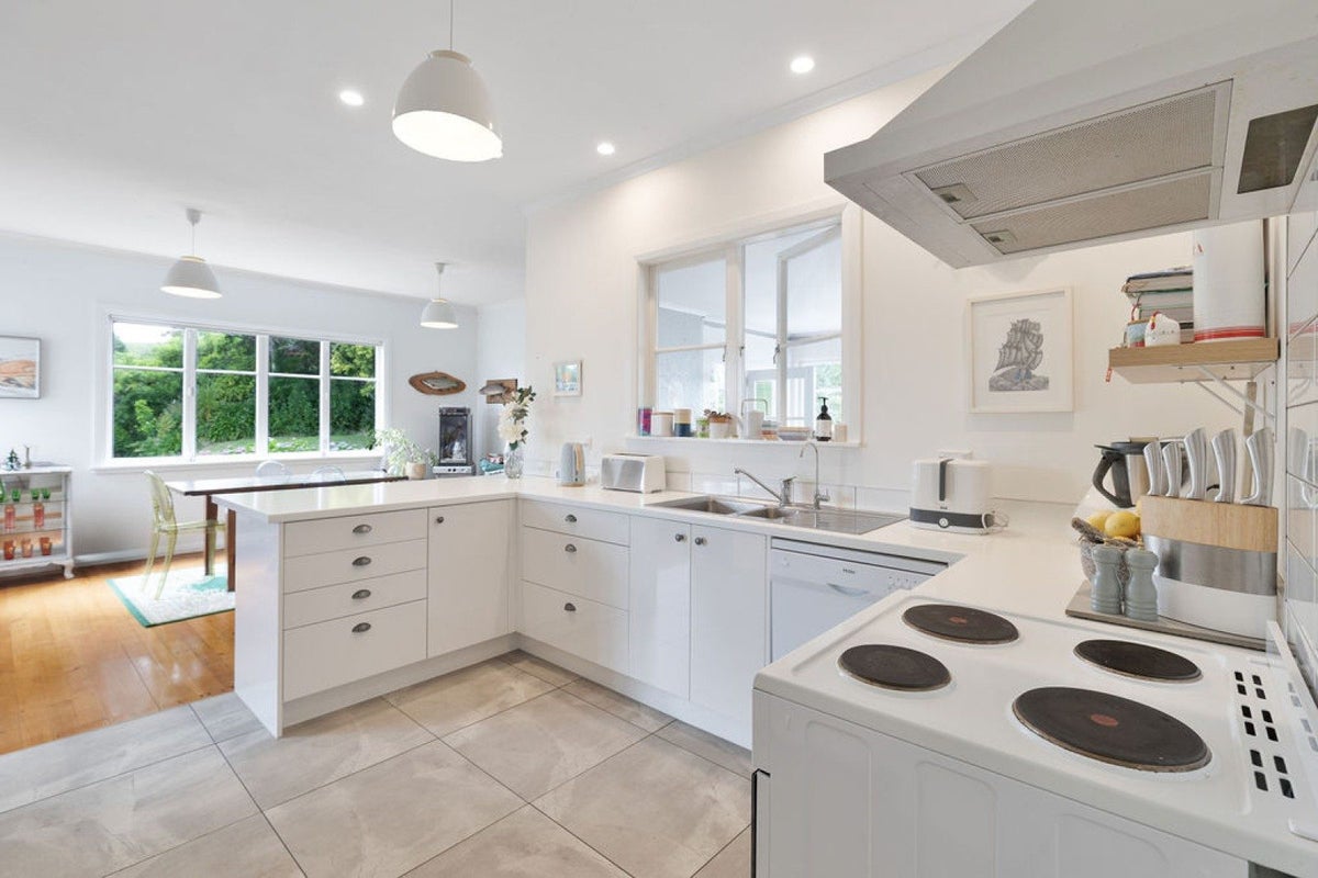 273 Kumuiti Road, Whanganui - Carousel 2