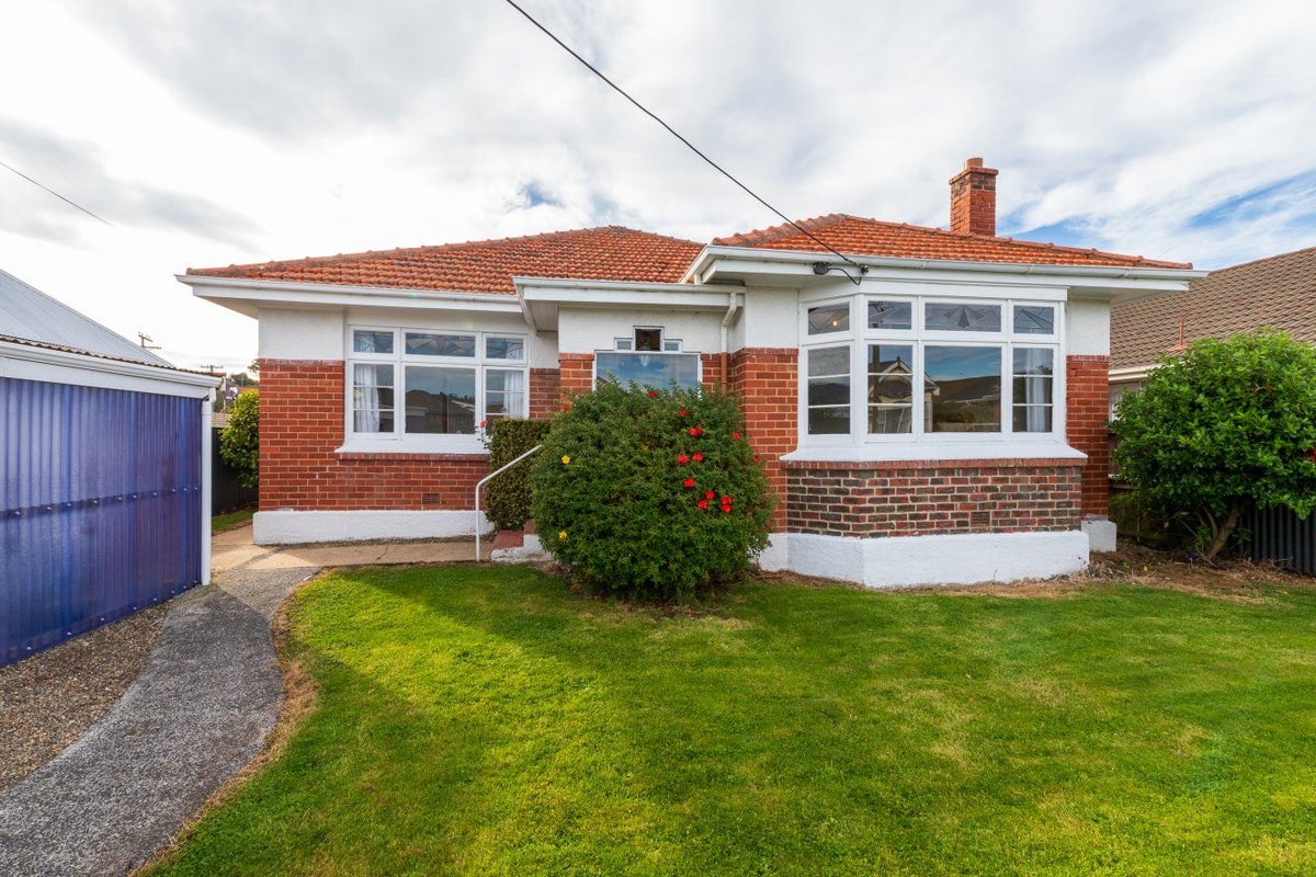 9 Ascot Street, Saint Kilda, Dunedin - Carousel 1