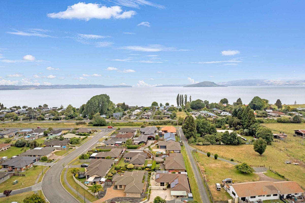 30 Kauae Place, Ngongotaha, Rotorua - Carousel 2